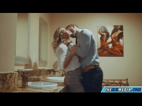 ❤️ Кога бујна русокоса ќе ве заведе во јавен тоалет ❤❌ Порно vk на mk.com-porn-mz.ru ️❤